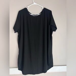 Bobbie Brooks Black Short Sleeve Tee